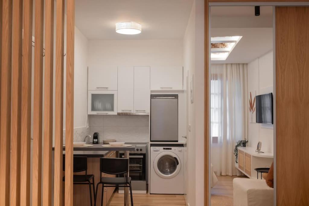 Boutique 27, Luxury Apartment. อิโออันนินา ภายนอก รูปภาพ
